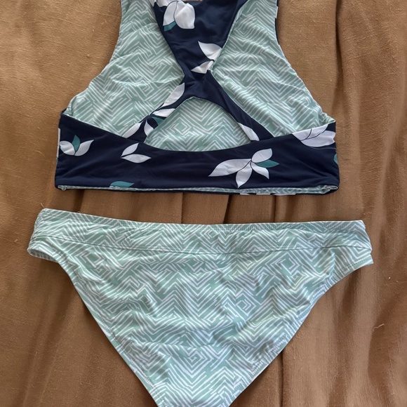 Carve Bikini - Teal and Blue Bikini (Size Large) - Picture 4 of 5